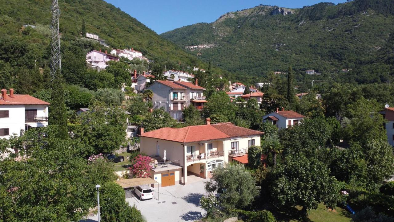 Mošćenička Draga Apartments Branka מראה חיצוני תמונה