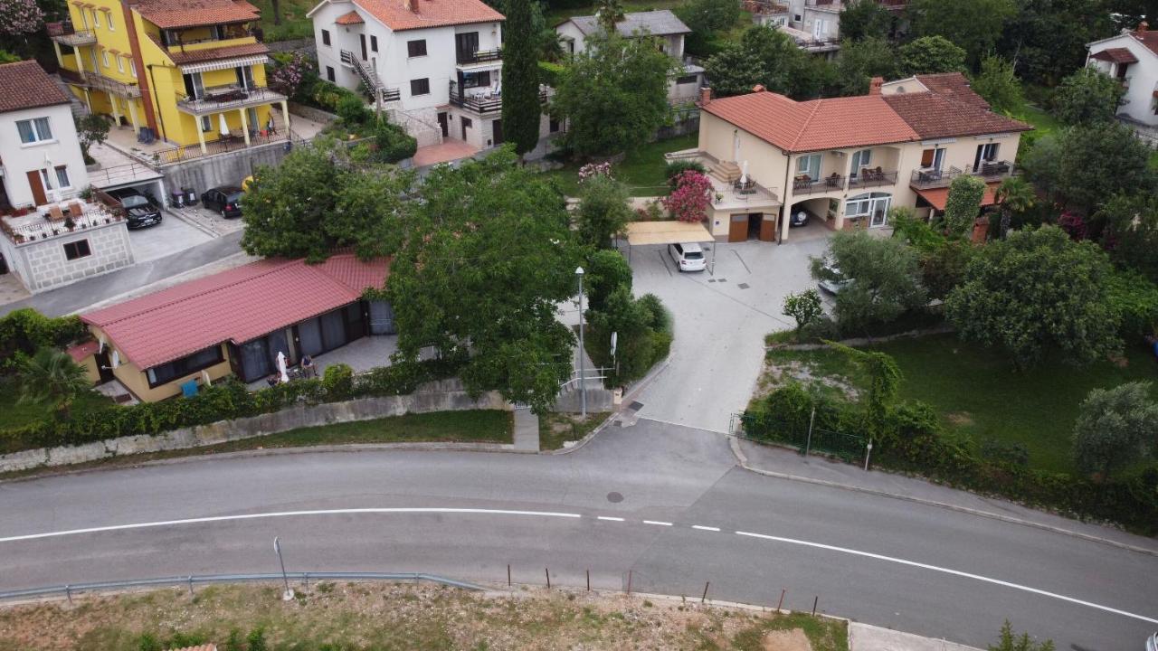 Mošćenička Draga Apartments Branka מראה חיצוני תמונה
