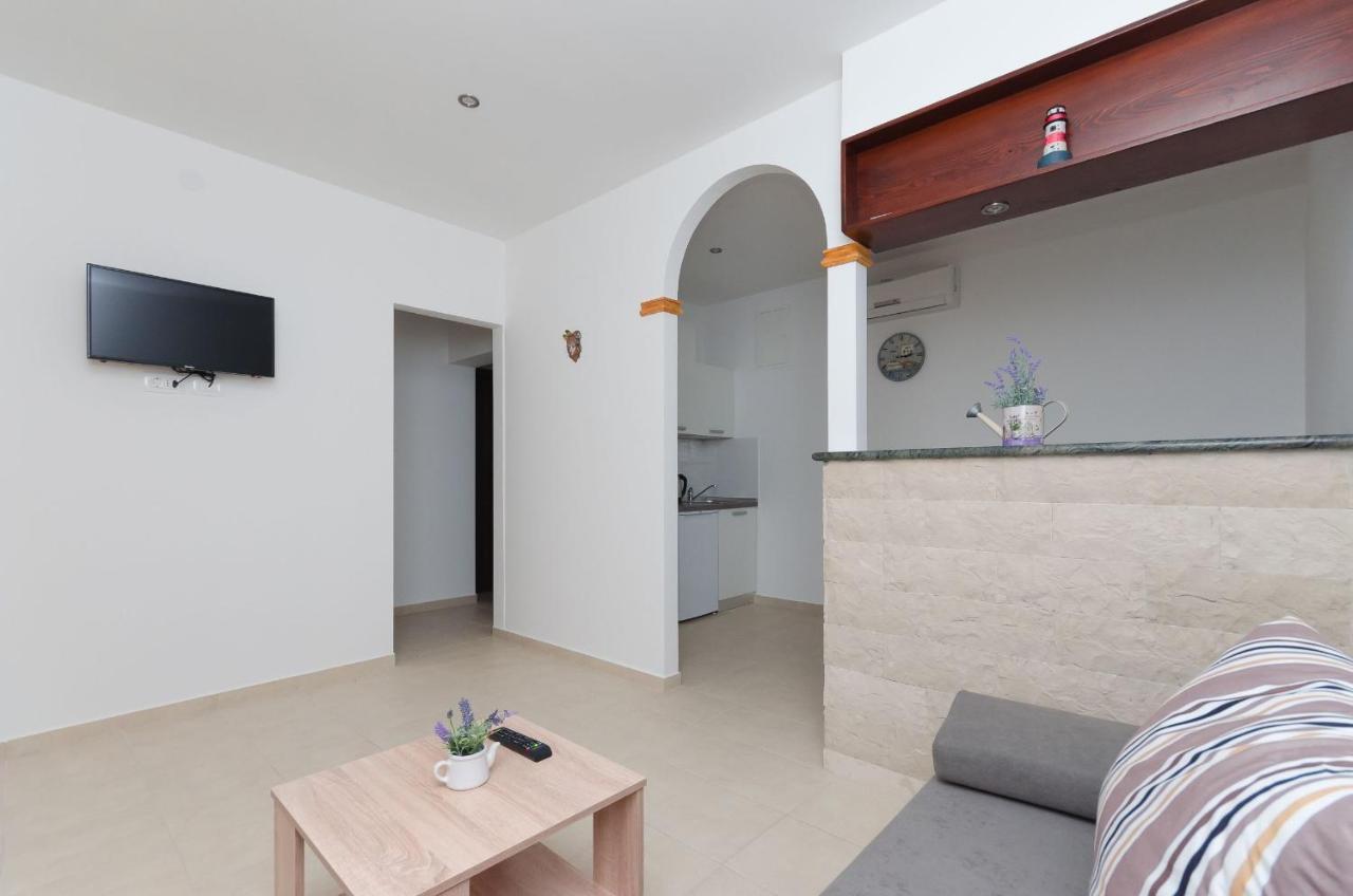 Mošćenička Draga Apartments Branka מראה חיצוני תמונה