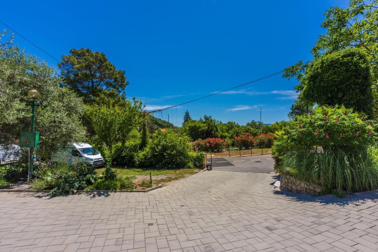 Mošćenička Draga Apartments Branka מראה חיצוני תמונה