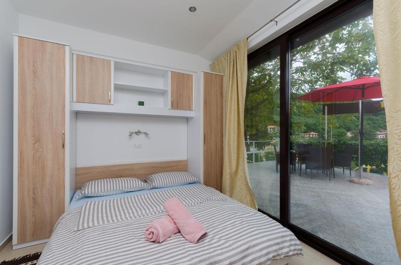 Mošćenička Draga Apartments Branka מראה חיצוני תמונה
