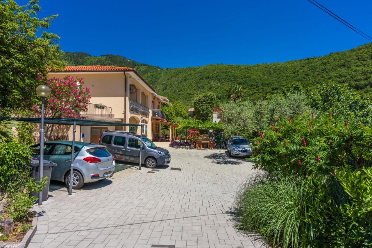 Mošćenička Draga Apartments Branka מראה חיצוני תמונה