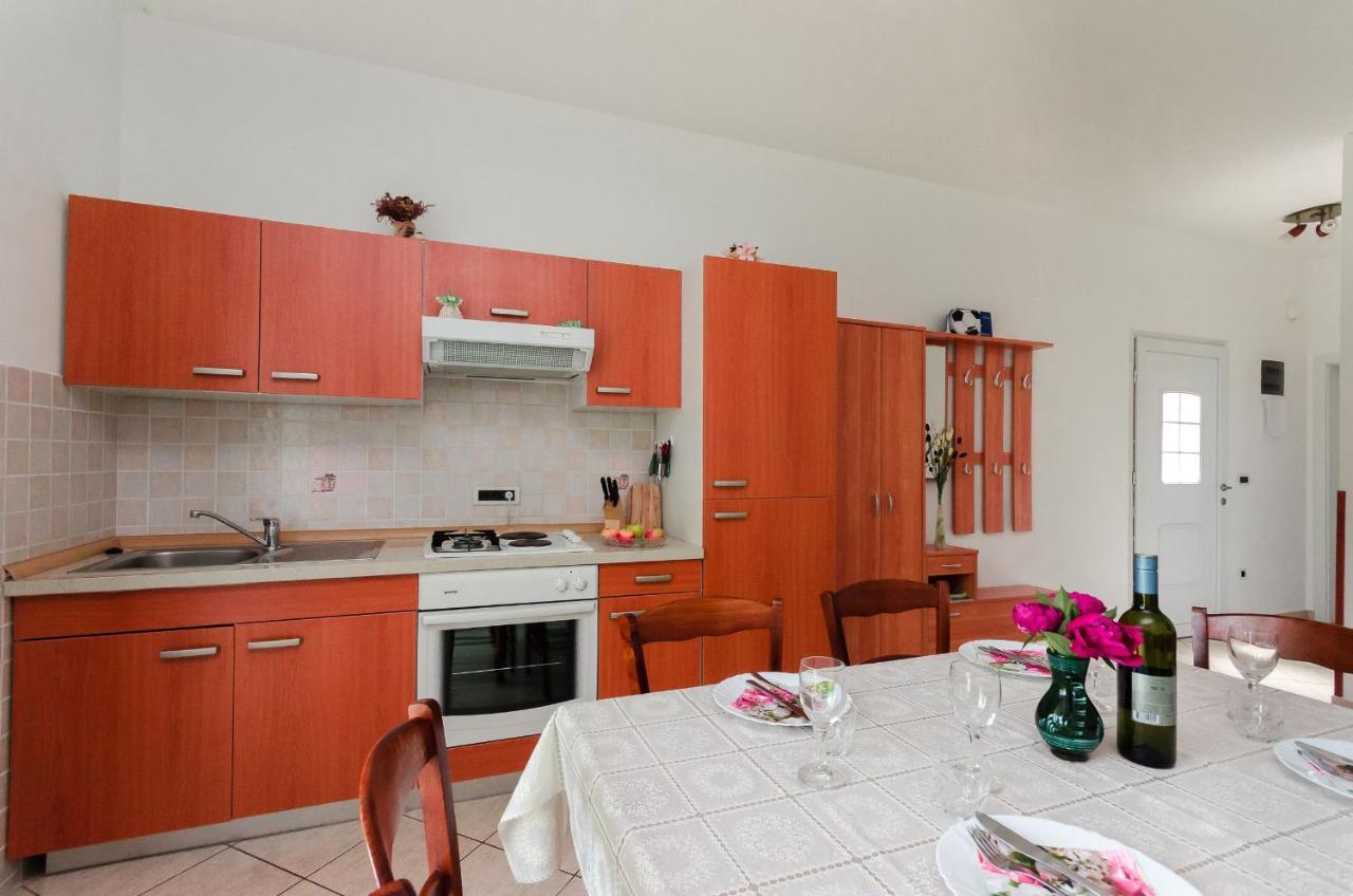 Mošćenička Draga Apartments Branka מראה חיצוני תמונה