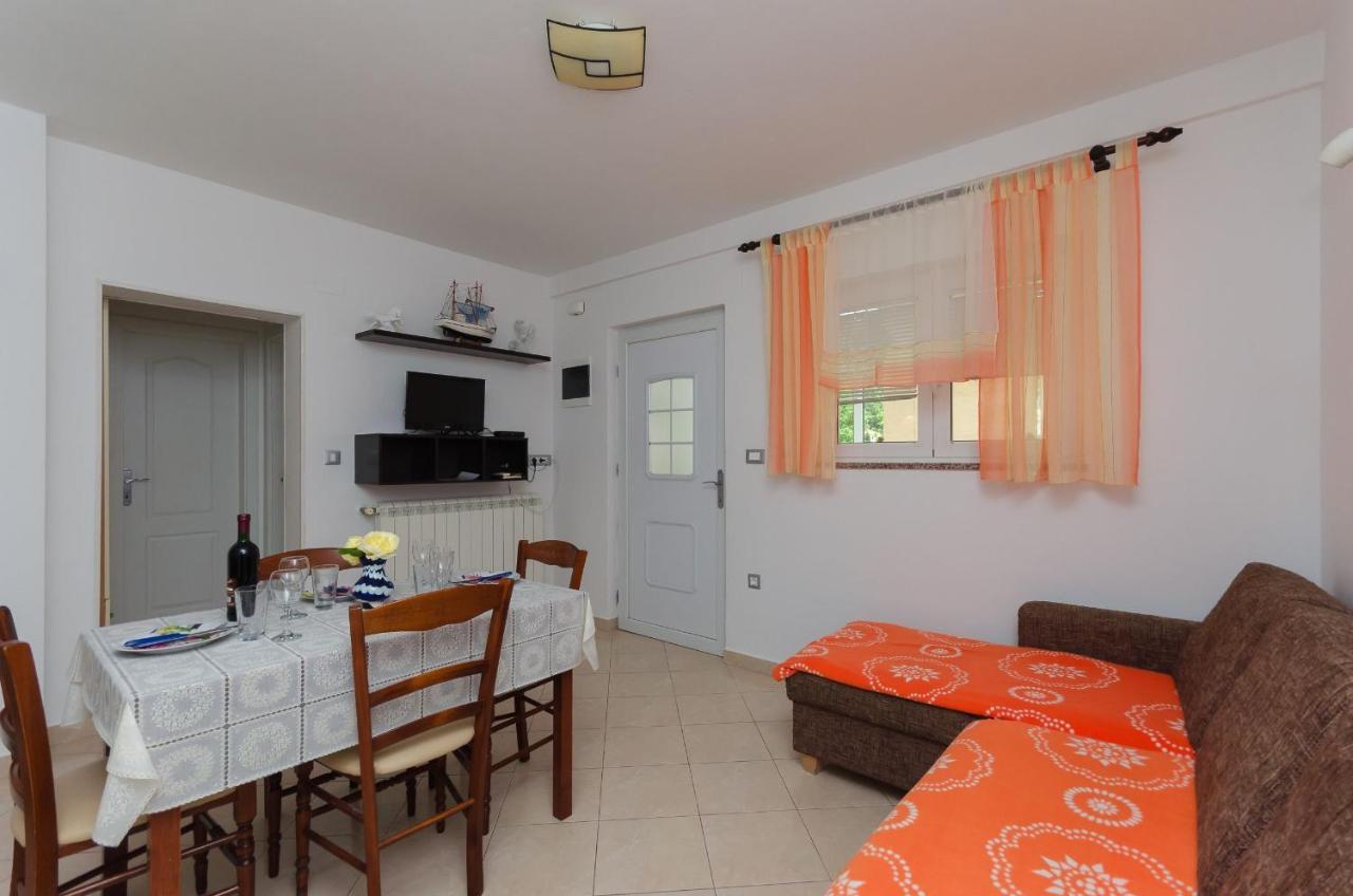 Mošćenička Draga Apartments Branka מראה חיצוני תמונה
