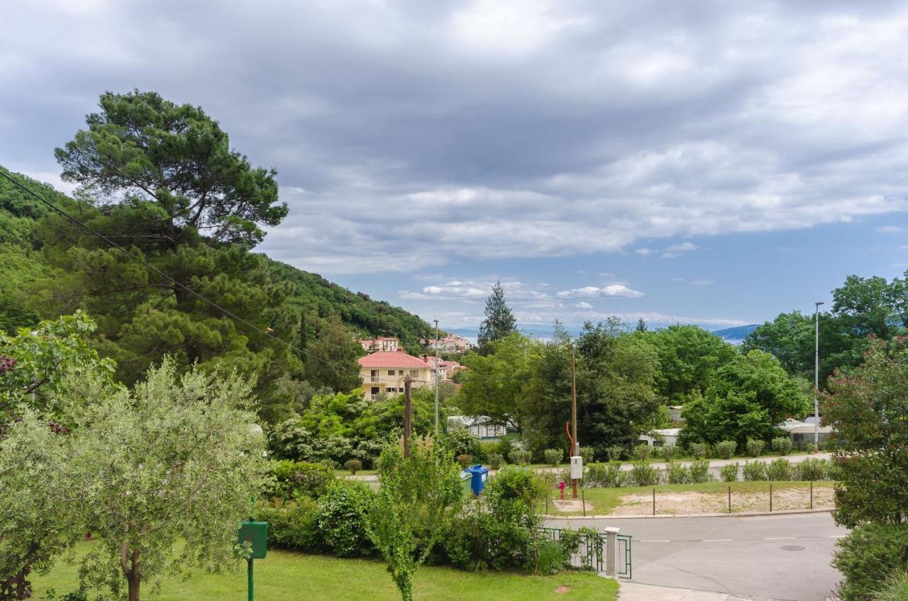Mošćenička Draga Apartments Branka מראה חיצוני תמונה