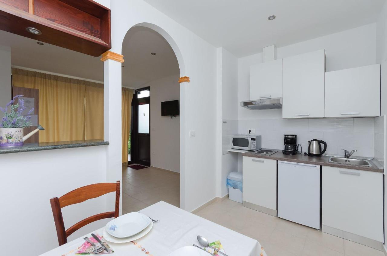 Mošćenička Draga Apartments Branka מראה חיצוני תמונה