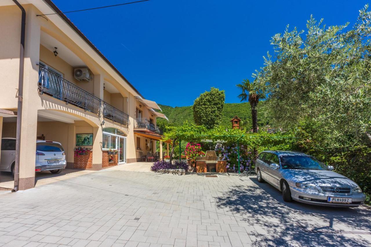 Mošćenička Draga Apartments Branka מראה חיצוני תמונה